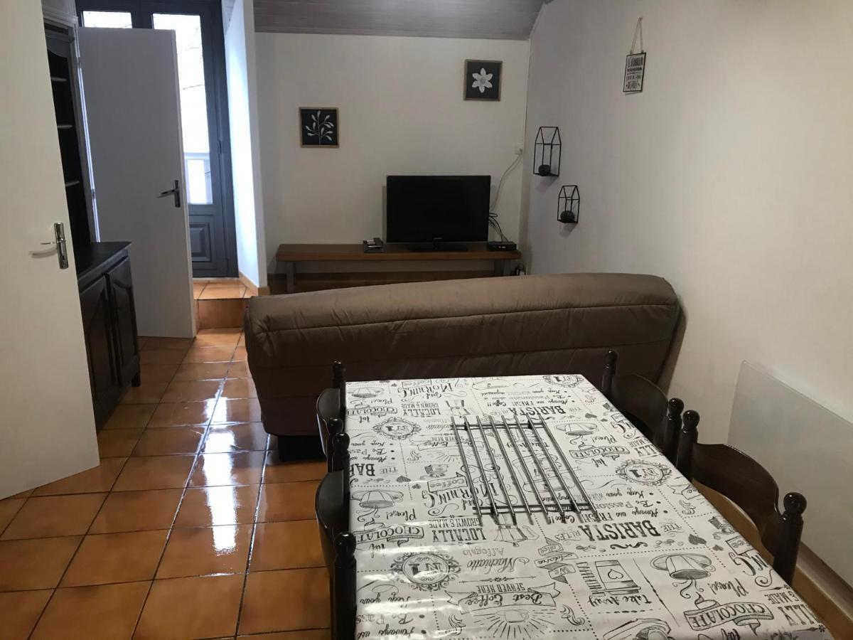 Apartament Chez Sarre Bareilles Zewnętrze zdjęcie